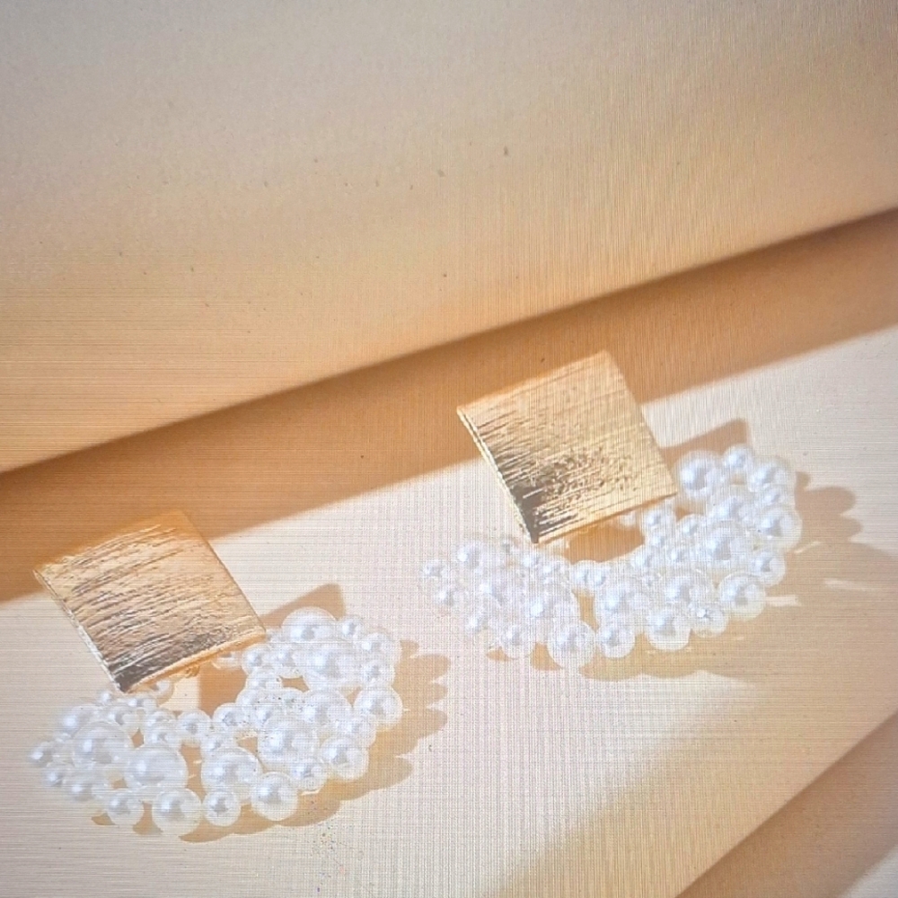 Elegant Gold and White Earrings